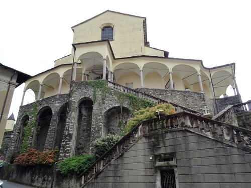 Varallo, près du Lac d'Orta en Italie (photos)