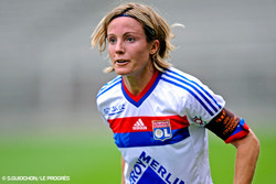 Ecarts entre les salaires hommes/femmes au football