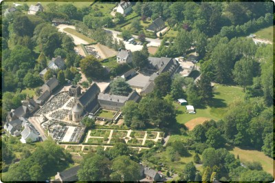 Abbaye de Daoulas vue du ciel - www.daoulas.com