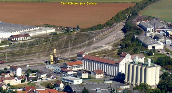 Le Châtillonnais vu du ciel :  abbayes et églises, industries et commerces