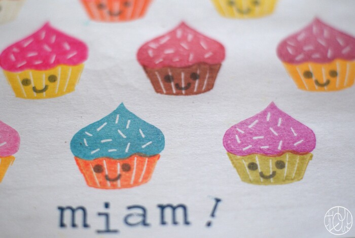 A stamp a week 4/52 - Invasion de cupcakes !