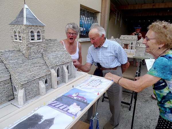 Les constructions miniatures de Jean-Marie Déchaud à Poiçon les Larrey...