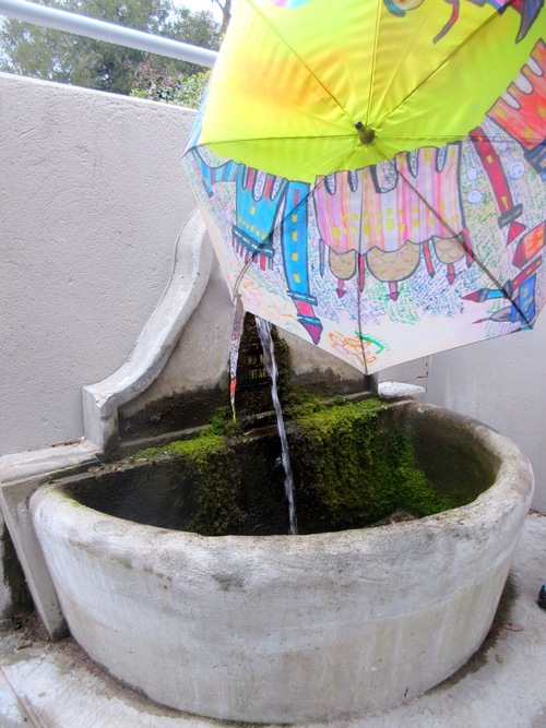 Fontaines et ombrelles