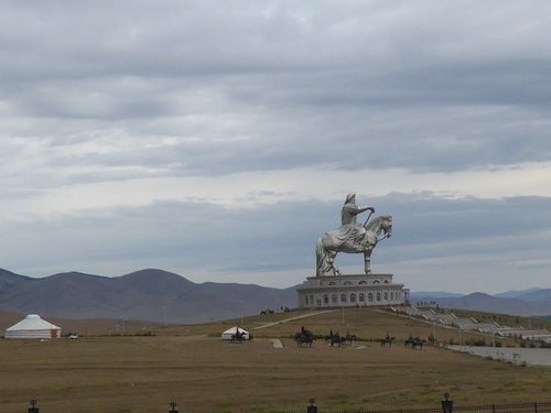 Voyage Transsibérien 2017, le 19/07, 12 ème jour,  Mongolie, temple de Gengis Khan(1)+ virade de l'espoir