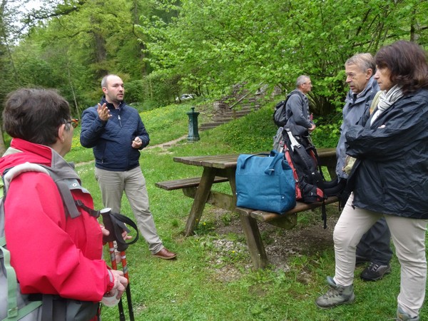 Une randonnée aux Sources de la Seine a été organisée par Châtillon-Scènes et les randonneurs de la MJC Lucie Aubrac