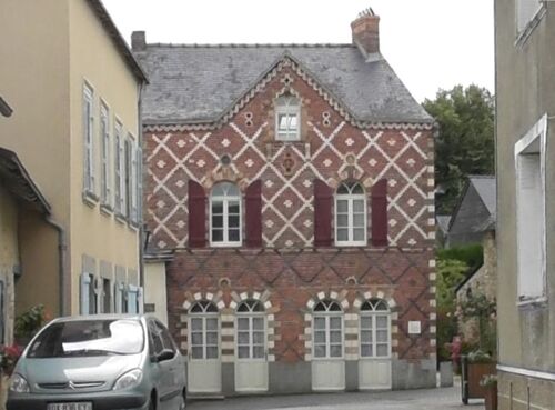 Parné-sur-roc (Mayenne)