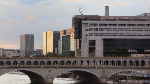 Le bâtiment du ministère des Finances, à Bercy (Paris), le 16 mai 2016. | MANUEL COHEN / AFP Le bâtiment du ministère des Finances, à Bercy (Paris), le 16 mai 2016.