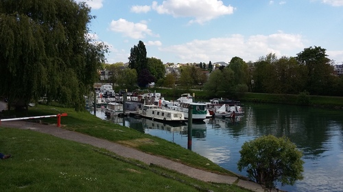 suite neuilly sur marne - l'écluse, le port de plaisance et le canal