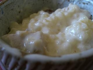Riz au lait crémeux façon four du boulanger - Le cru et le cuit