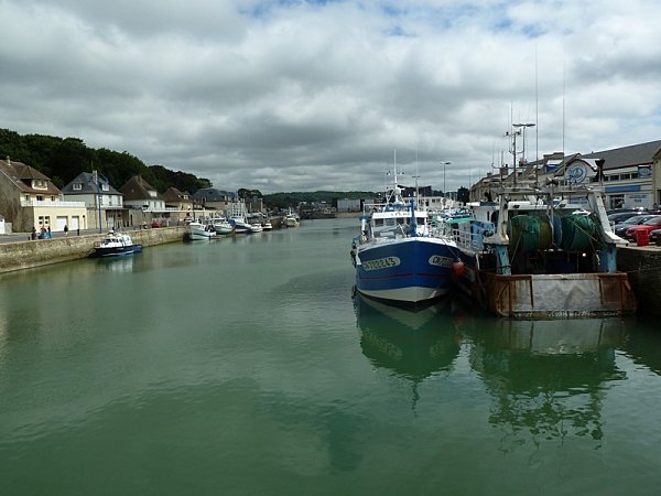 10 port en Bessin (02)