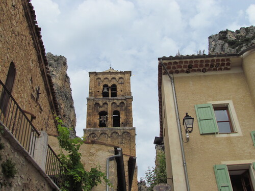Moustiers Sainte-Marie (1).