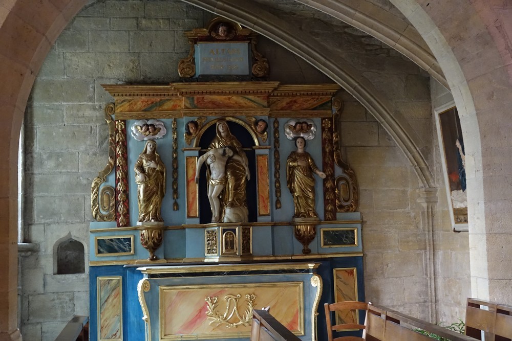 L'église Saint-Fleuret, à Estaing...