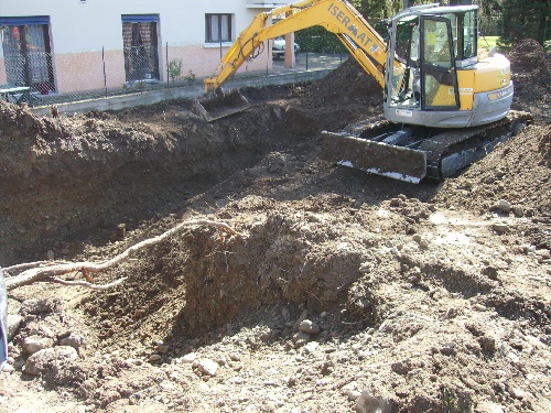 SUITE DU TERRASSEMENT (3 avril 2009...)