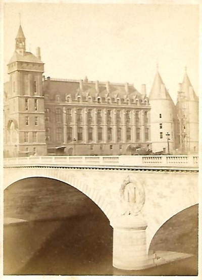 Le Pont au Change et le Palais de Justice (Photographie Cabinet*. Tirage sur papier albuminé. XIXème siècle)