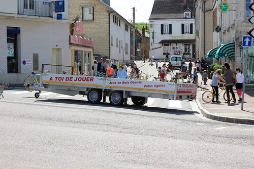 Des vélos en folie à Châtillon sur Seine !