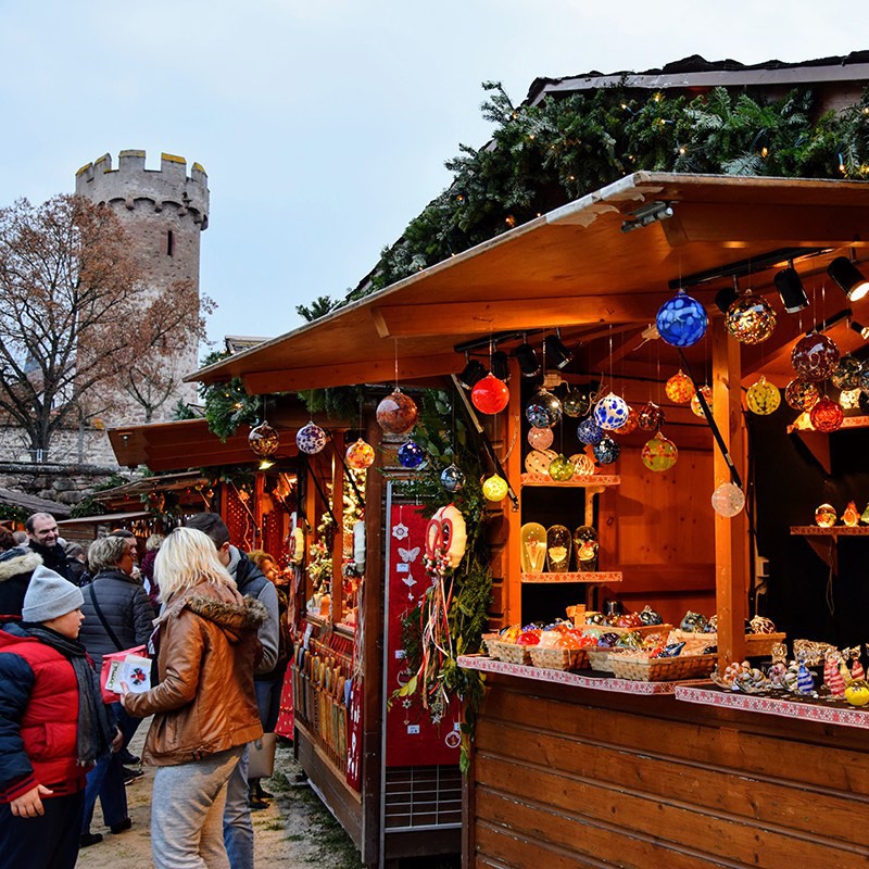 ALSACE, OBERNAI – Marché de Noël – Arbois Tourisme