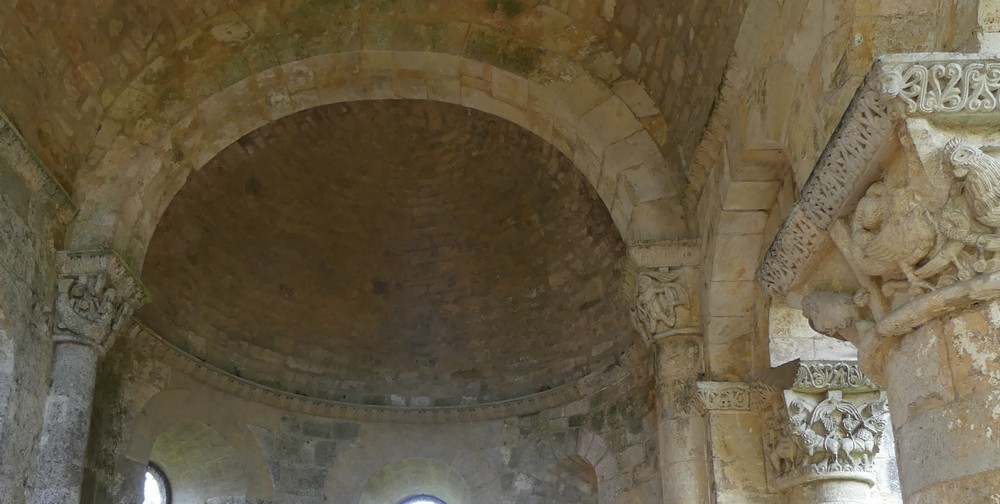 Les chapiteaux de l'abbaye de La Sauve Majeure...