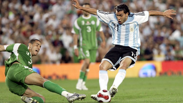 5.6.2007 au Camp Nou Barcelone EN-Argentine 3-4 Hosni remplaçant