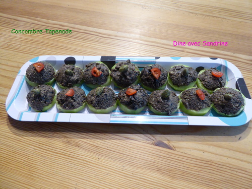 Petits Ilots Concombre Tapenade