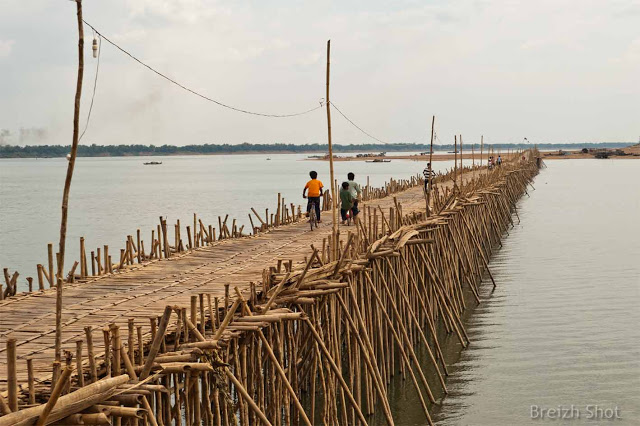 pont  bambou de Koh Paen à Kampong Cham - Retour sur l'île