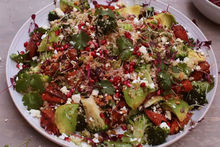 Trucs et astuces pour transformer une salade en un repas complet