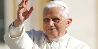 Livres : une méditation de Benoît XVI sur l'avenir de l'Église se hisse  dans les meilleures ventes