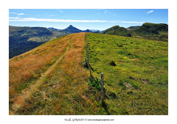 Randonnée au Roc des Ombres, le Cantal plein Ouest!