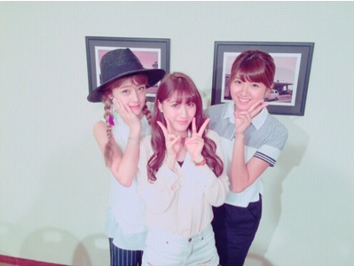 Dans le blog de Natsuyaki Miyabi, ♡Green Room♡ [18.06.2015]
