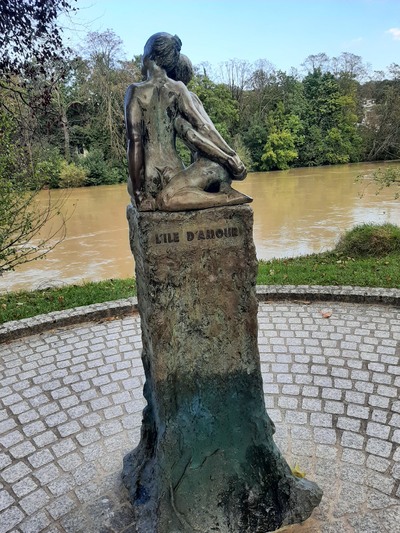 bonne semaine à tous - la marne est en crue 