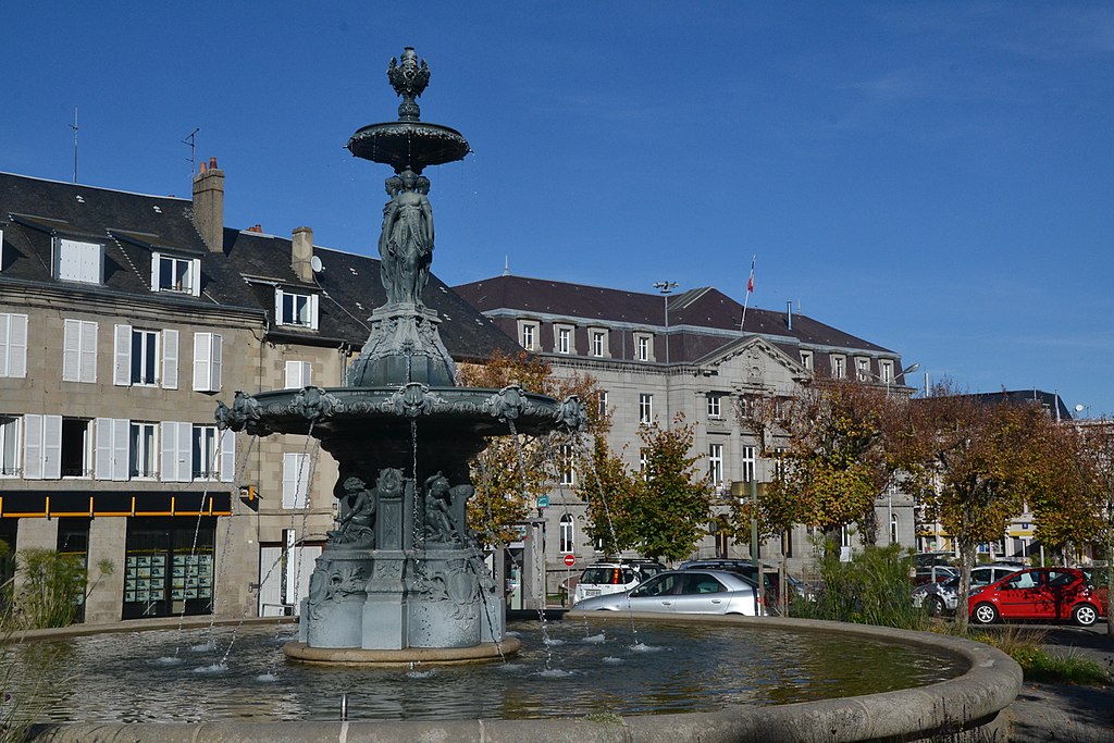 Place Bonnyaud, Guéret.jpg