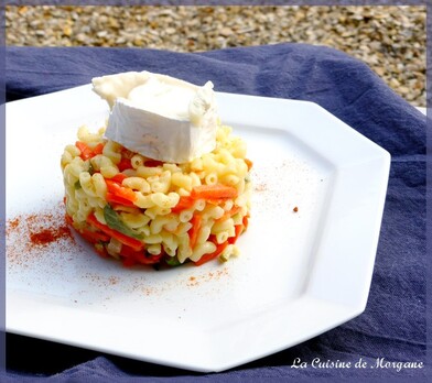 Risotto de coquillettes au chèvre sur julienne de légumes caramélisée