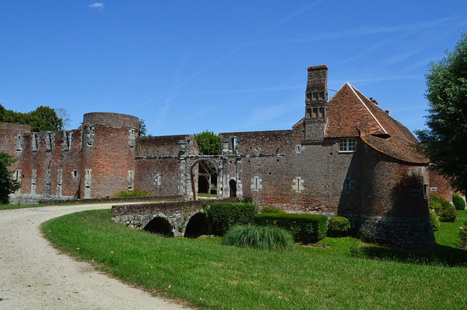 A Nibelle, château du Hallier et belvédère des Caillettes