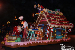 Disneyland Park (California) - A Christmas Fantasy Parade