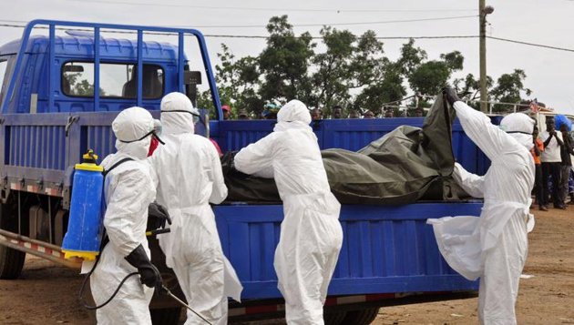 Ebola : une mère et sa fille emmurées vivantes au Liberia