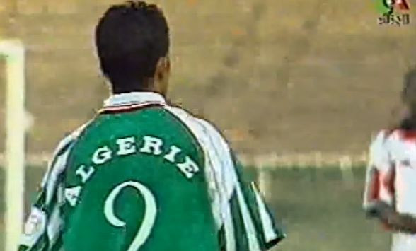 26..05.2000 EN 2 - Burkina Faso 0 Slatni Yacine Titulaire