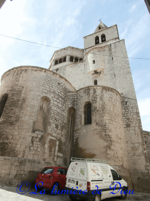 Sisteron : Cathédrale Notre-Dame et saint Thyrse