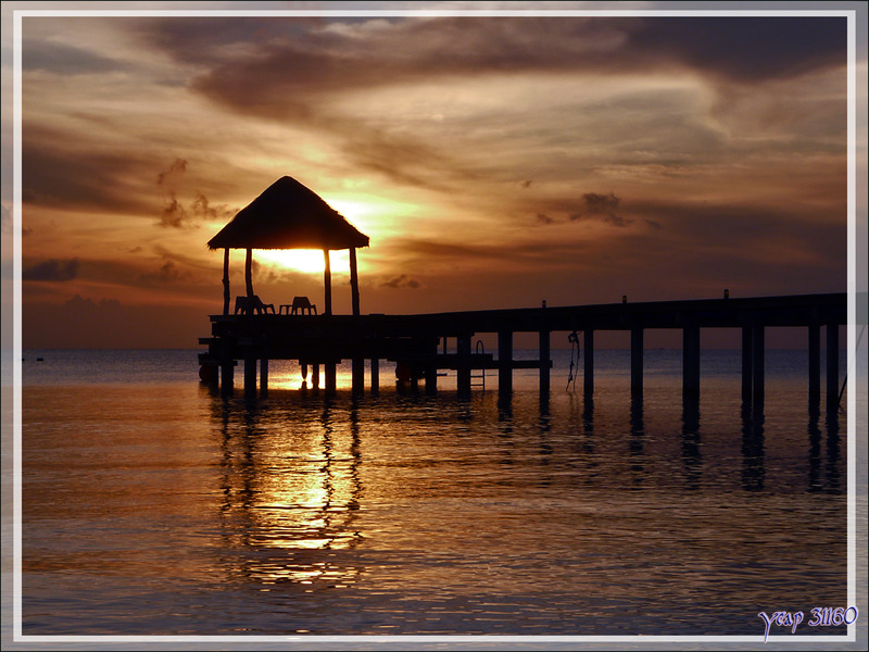 Coucher de soleil du 24/03/2009 - Atoll de Fakarava - Tuamotu - Polynésie française 