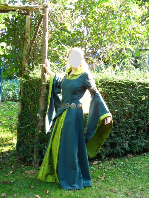 La Robe Verte d'Eowyn - The green dress - Le Petit Monde de Tyneine