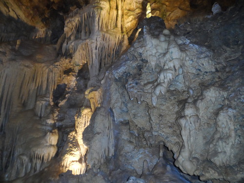 grotte du jardin exotique de Monaco