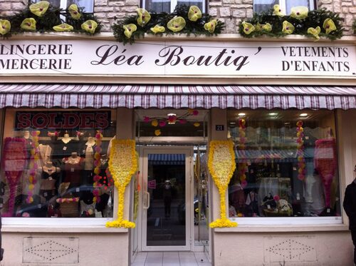 Les rues de Châtillon sur Seine étaient décorées magnifiquement pour la Saint Vincent Tournante des Crémants de Bourgogne 2013......