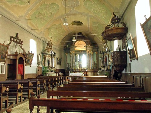 Oizy, sa chapelle et son église