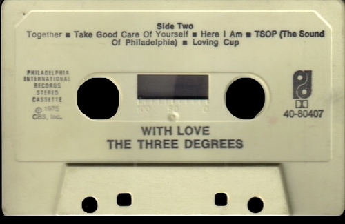 1975 : The Three Degrees : Album " International " Philadelphia International Records KZ 33162 [ US ]