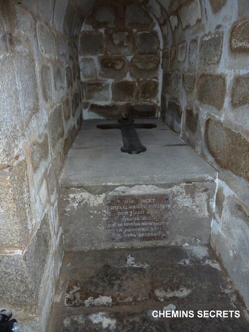 La crypte de l'eglise des Epesses....