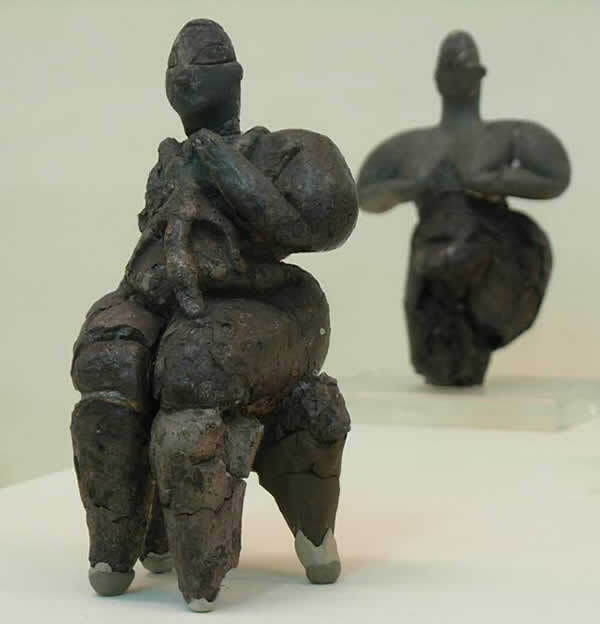 Figurines de femmes du Neolithique