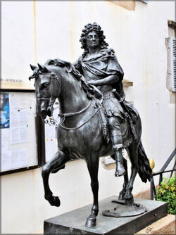 Photo de la statue de Louis IV à Saint-Jean-de-Luz