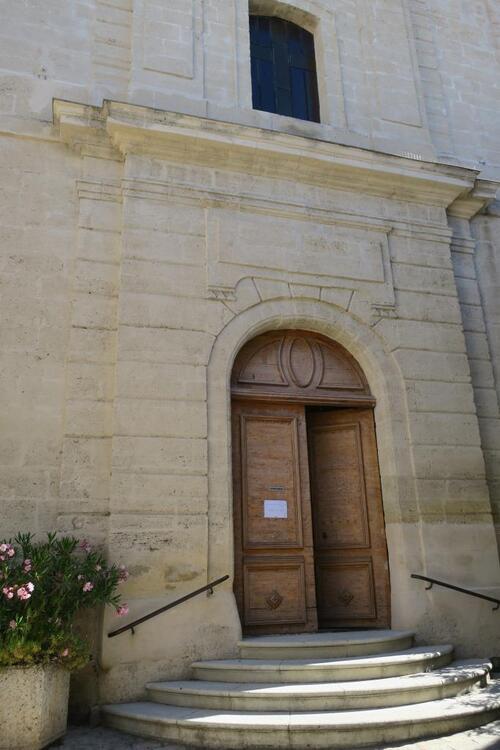 L'église Sainte-Anne à Mérindol
