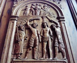 Flagellation de Jésus avec verges et fouet, boiserie cathédrale Saint-Julien du Mans.jpg