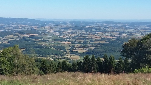 L'ASCENSION DU MONT BEUVRAY