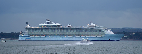 DE PORT EN PORT EN 44... SAINT-NAZAIRE.