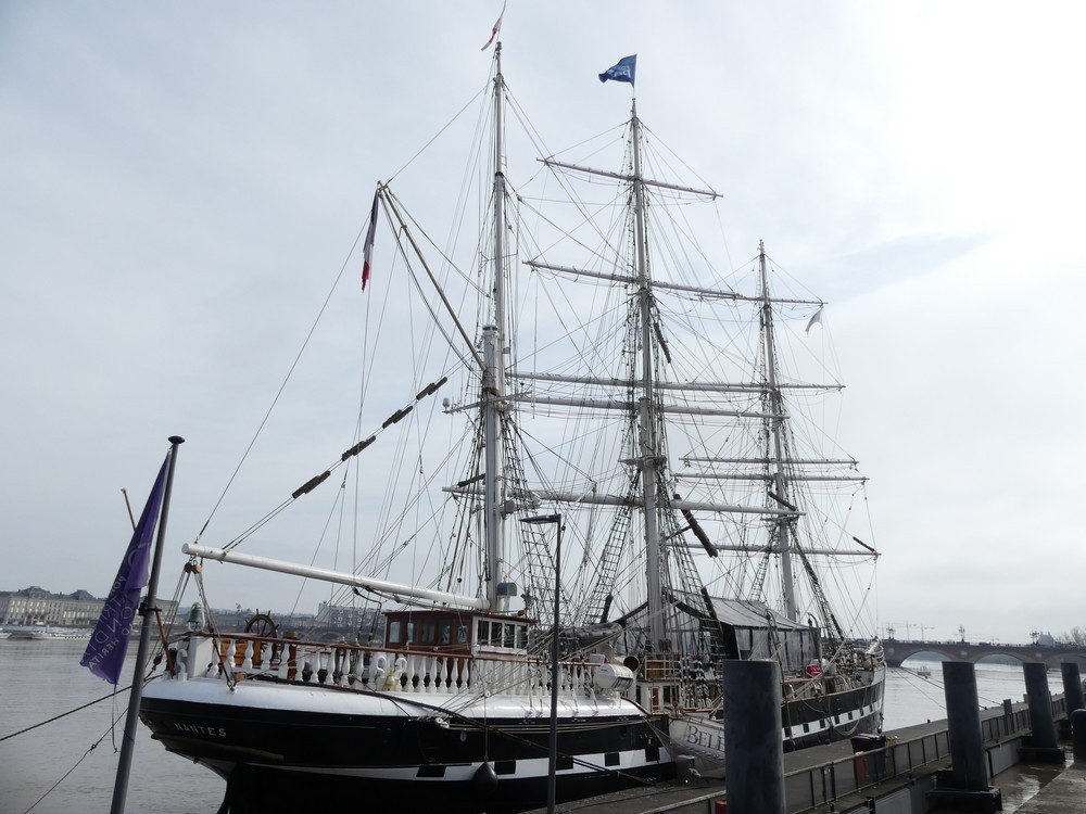 Bordeaux, port d'hivernage pour le Belem...